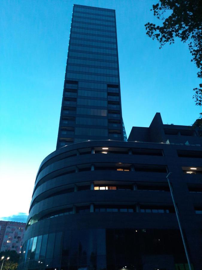 Hanza Tower Sunny Apartment