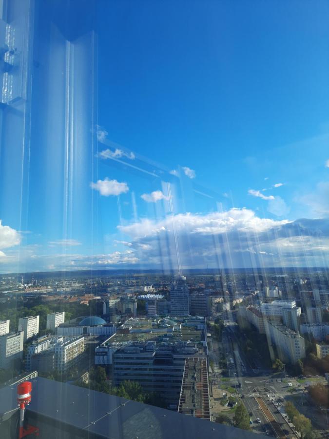 Apartment Hanza Tower Sunny